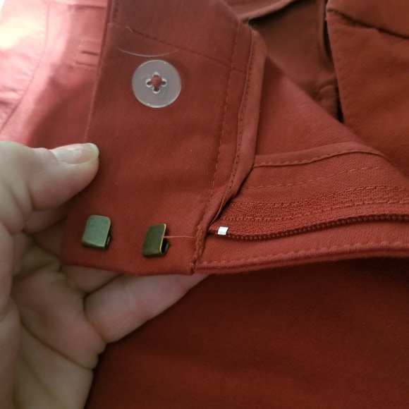 Ankle pant. Nwot. WHBM - Picture 3 of 4